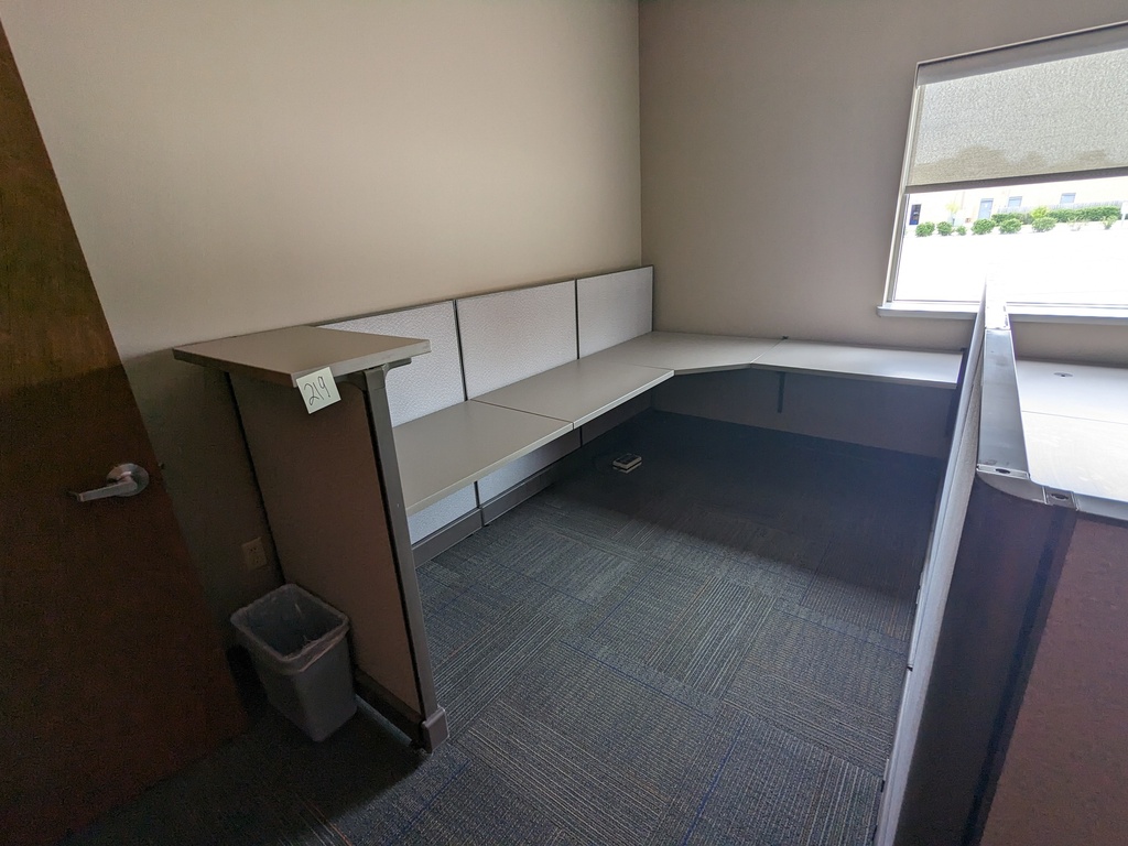 large L-shape workstations, 42"H panels, bbf, ff, transaction top