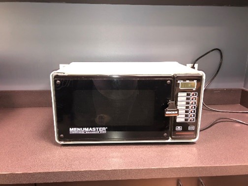Menumaster White Microwave