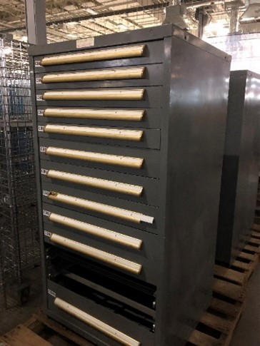 Equipto Gray 13 Drawer Toolbox (missing 2 drawers)