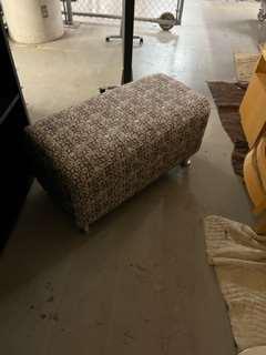 Turnstone Alight Bench Ottoman/18"d X 36"w X 18"h/ Tan &amp; brown Pattern