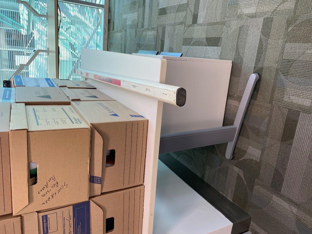 Layout Table (broken)