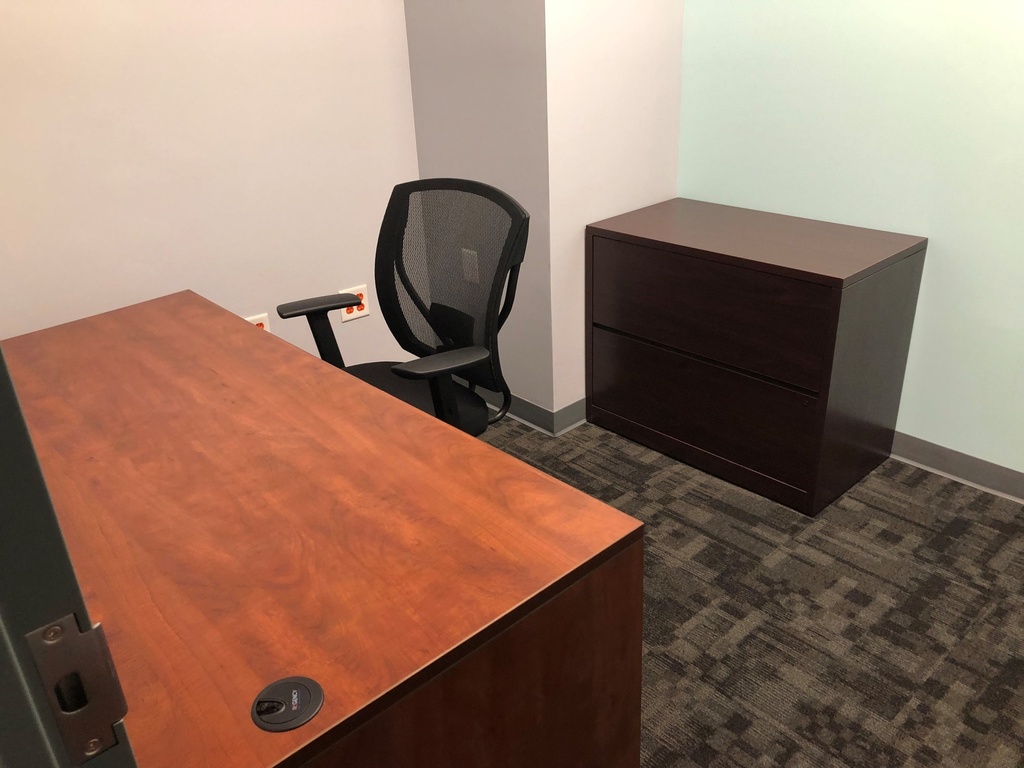 Straight Desk
