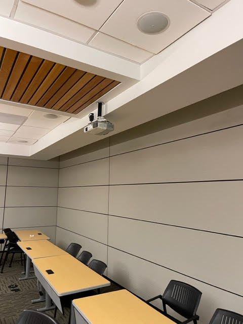 PROJECTOR