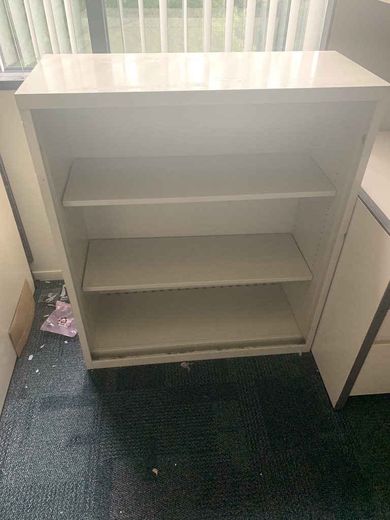 3 shelf 36' mtl bookcase