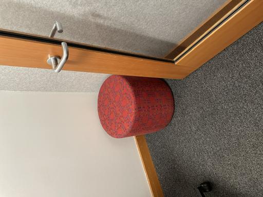 Ottoman - red pattern 