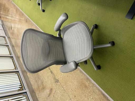 Aeron Chair B