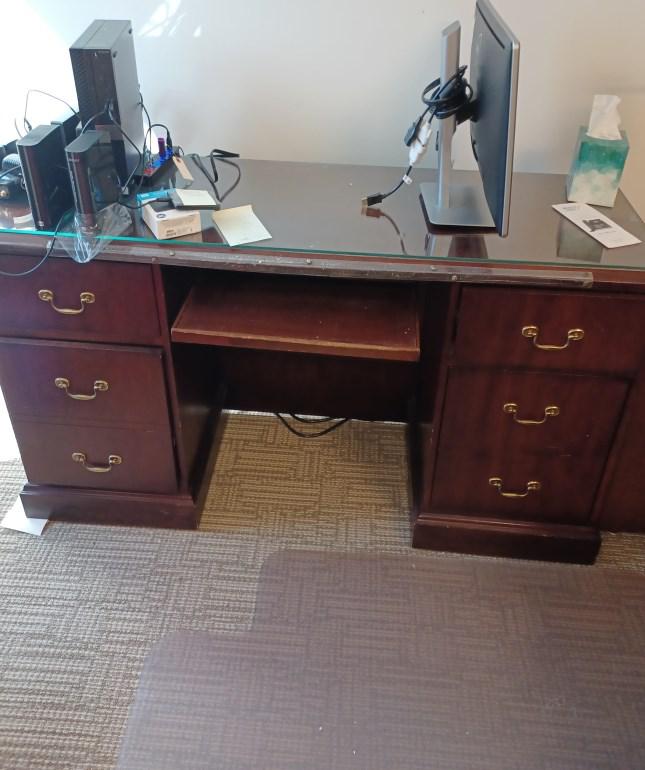 Credenza 5’
