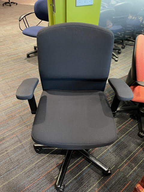 BLACK UPHOLSTERED TASK CHAIR