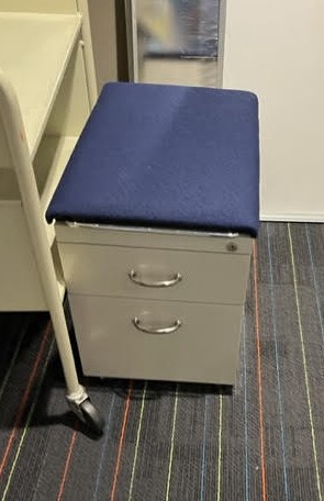 BLUE CUSHION MOBILE PED