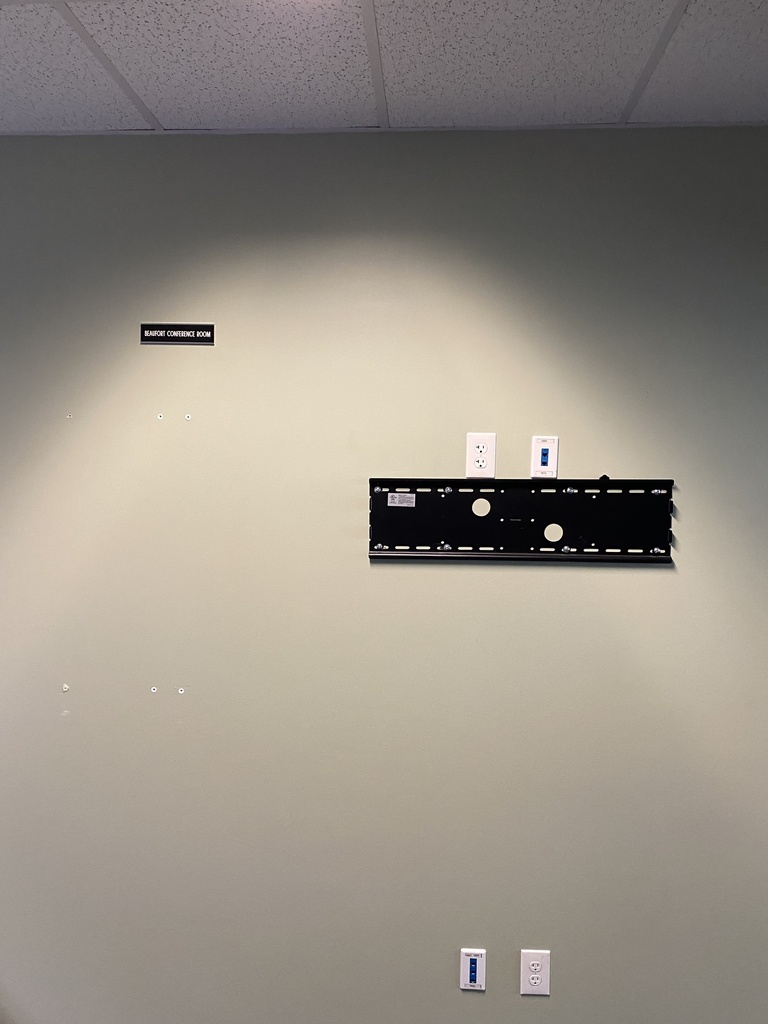 TV Mount, 9x32