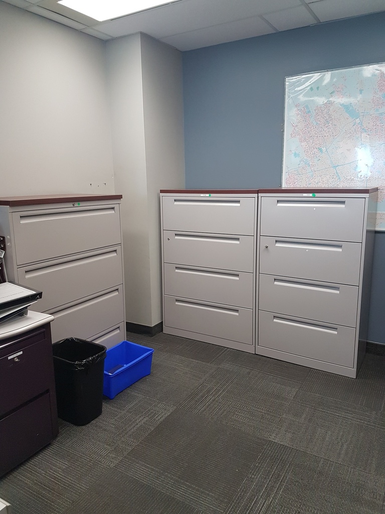 White metal 4 drawer filing cabinet with wooden tops