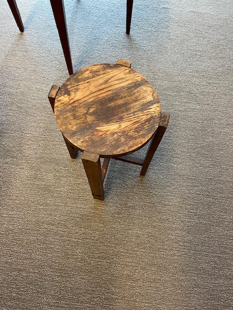 Round Table