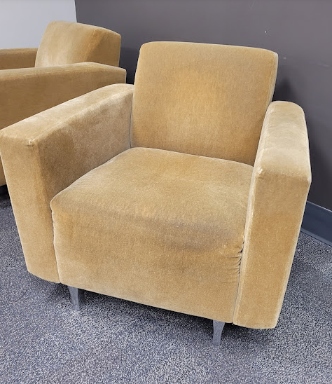 Chair, 31 x 32 x 30"