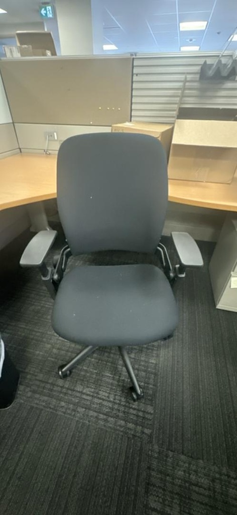 Steelcase Leap V2, Black, 135" x 90" x 17"/31"