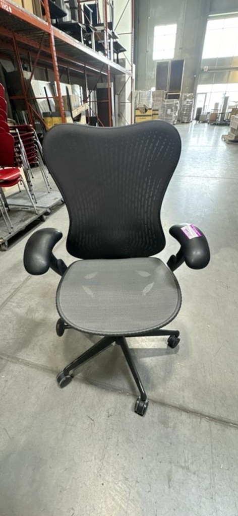 Herman Miller Mirra Meeting Chair, Black, 20" x 14" x 12"
