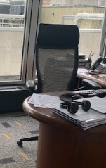 Chaise de travail, dossier haut, maille noire