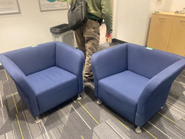 Hon Guest Chair