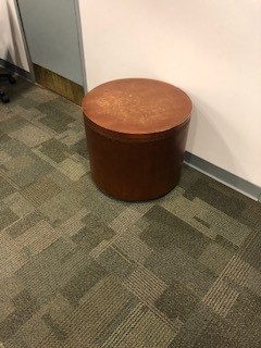 Side Round Table - 24"x22"