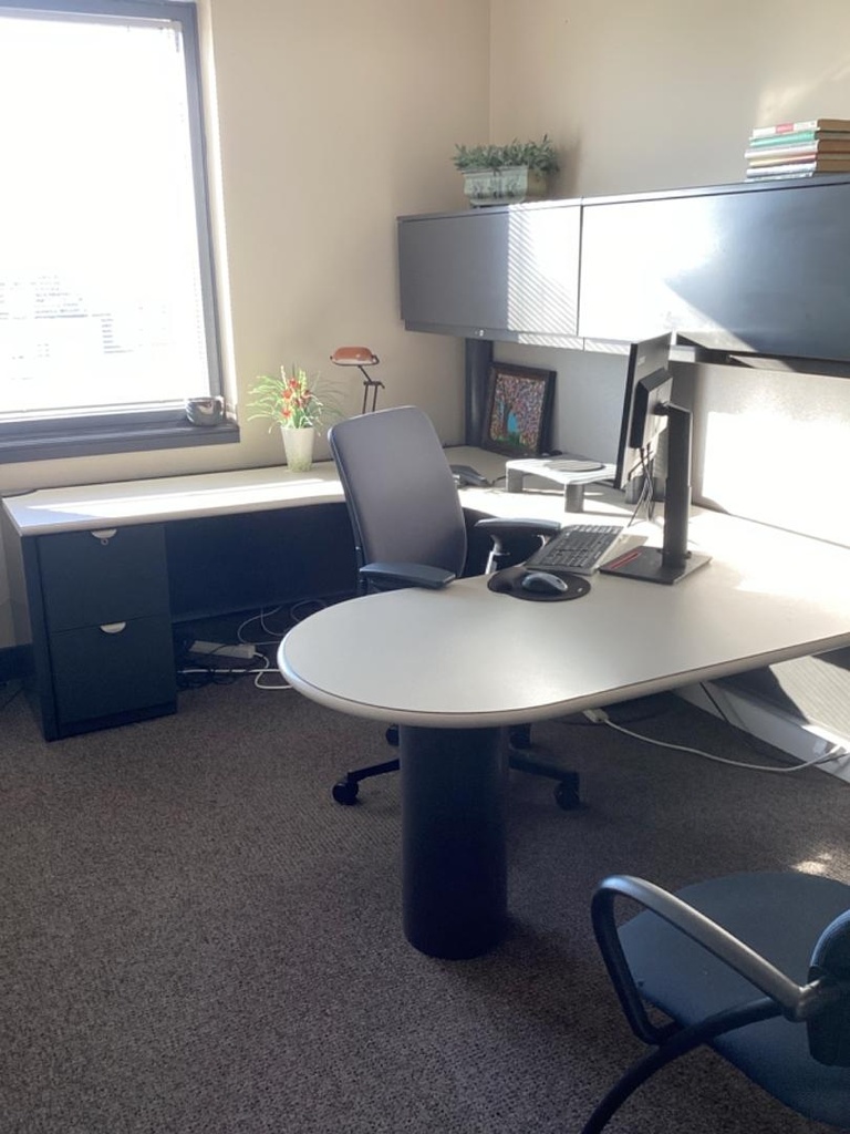 U-Shape Desk