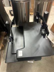 Double monitor mount