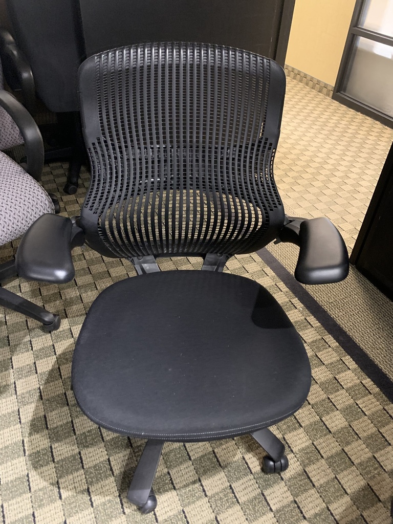 Task Chairs - With Arms