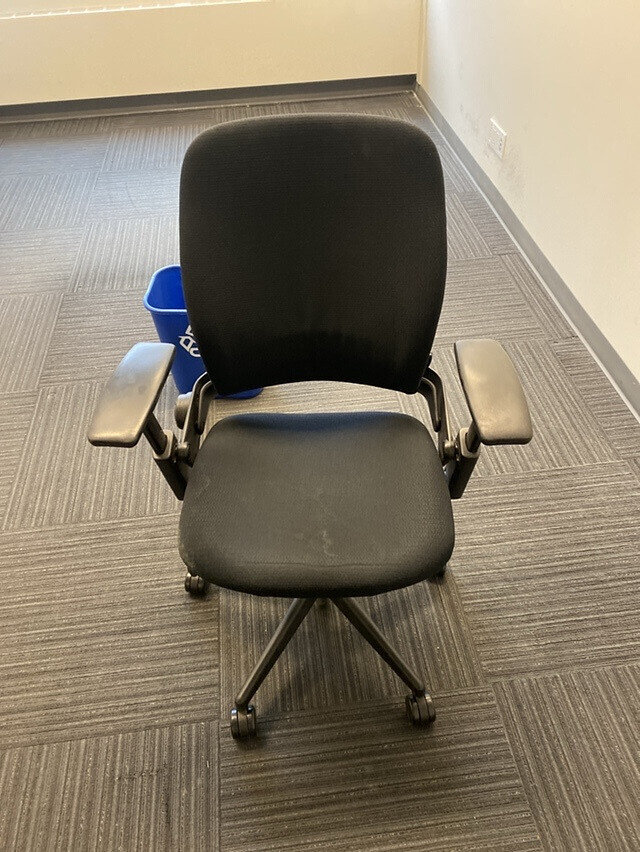 Task Chairs - With Arms
