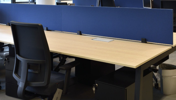 Desk | Scrivania