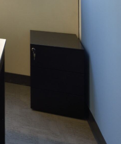 Pedestal | Piedistallo