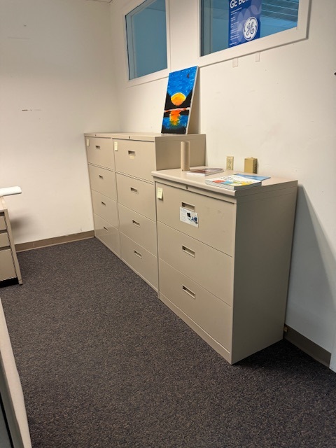 Filing Cabinet 3 Drawer Lateral