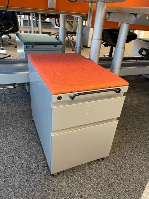 Storage Pedestal With Handle (assorted colours)