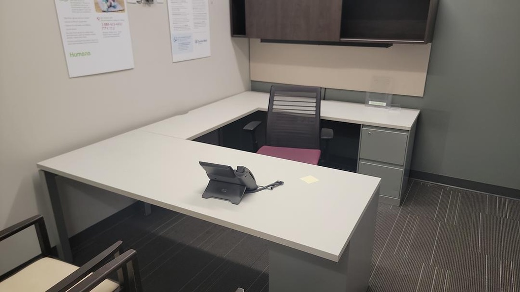 U - Shaped Desk - white