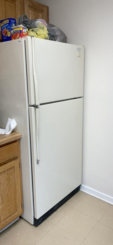 Refridgerator