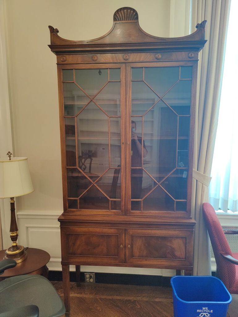 Cabinet 44x18x99