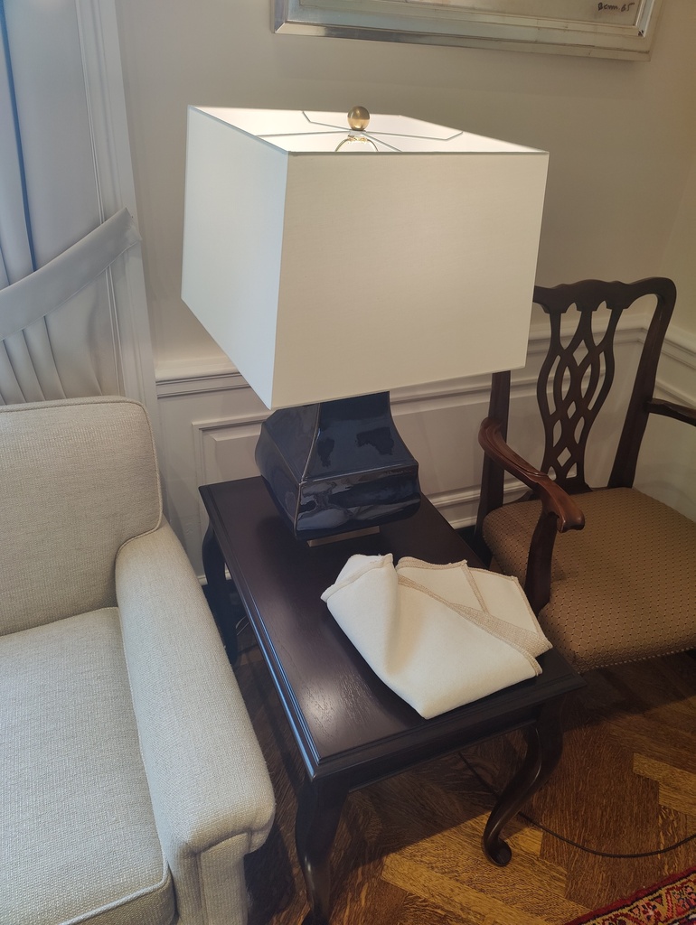 End Table 28x18x23