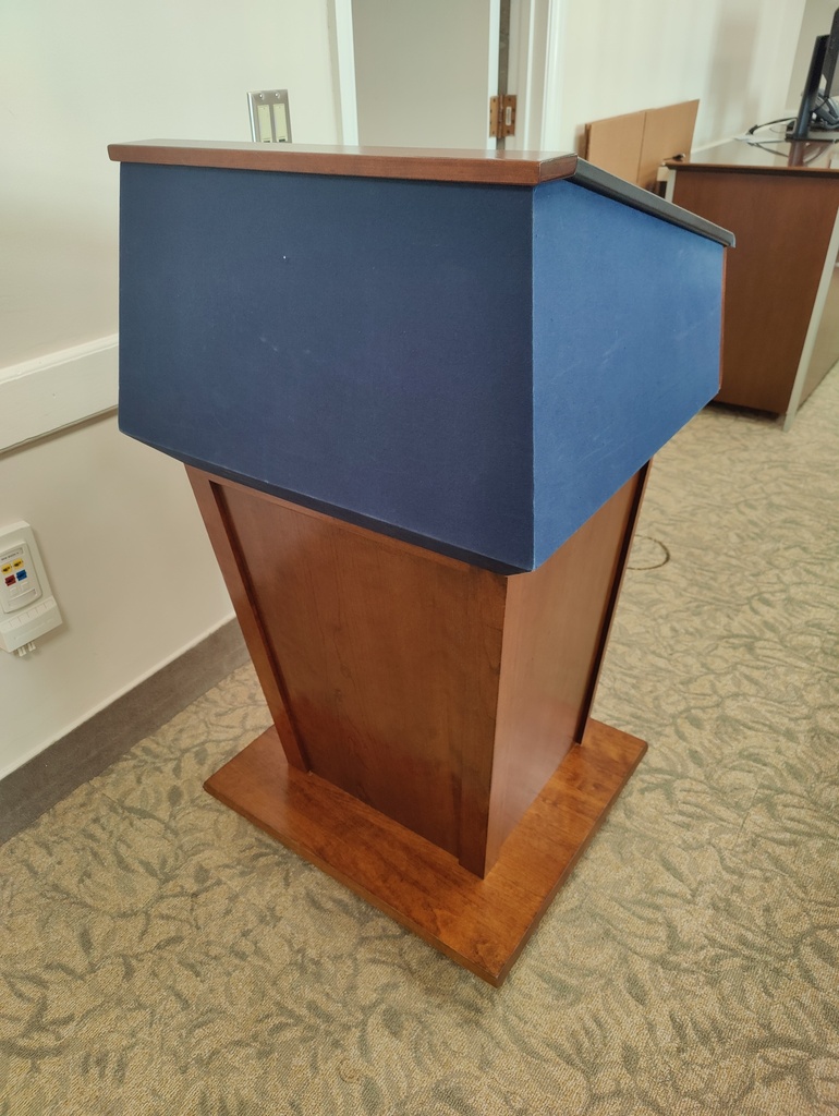 Podium 48x26x24
