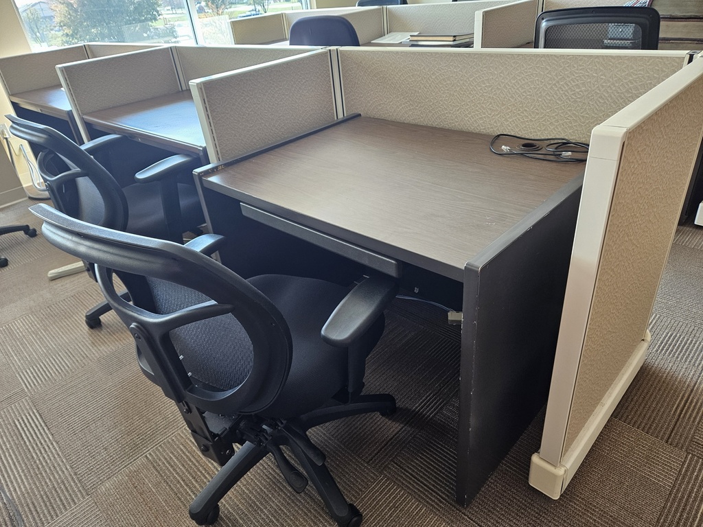 Workstation  - 3' x 4' (No Overheads) - Quickset