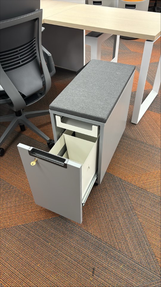 Desk Cabinet (pedestal)