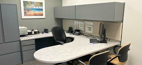 Right-Hand U-Shape Desk w/ Storage