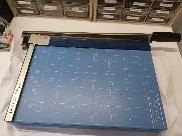 ペーパーカッター | Paper Cutter