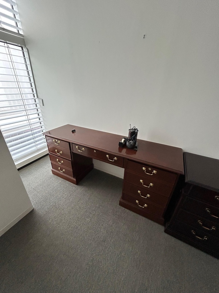 Old Single Desk