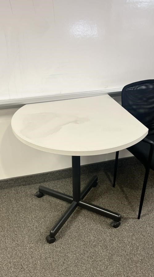 Side Table (H30 W29 D29)