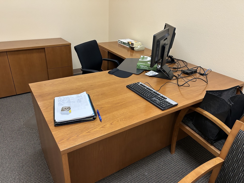 L Desk