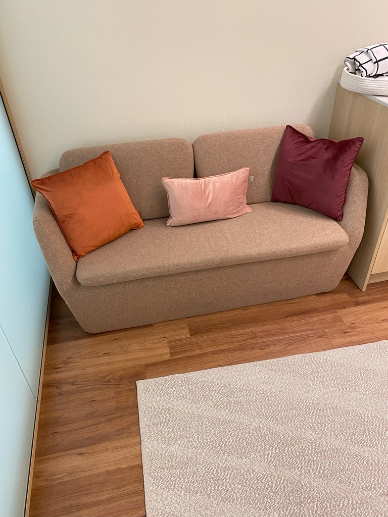 parents room couch 