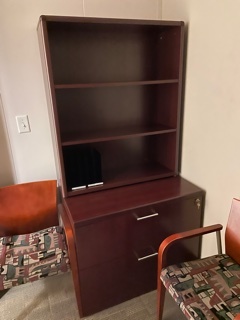 Bookcase w Drawers (Qty: 1)