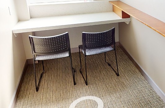 Cafe/Stacking Plastic Chair