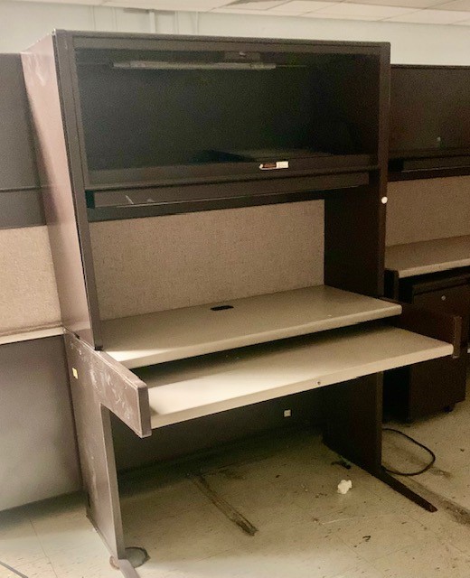 30" x 45" desk with hutch