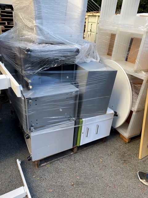 White Peds (Green Top)