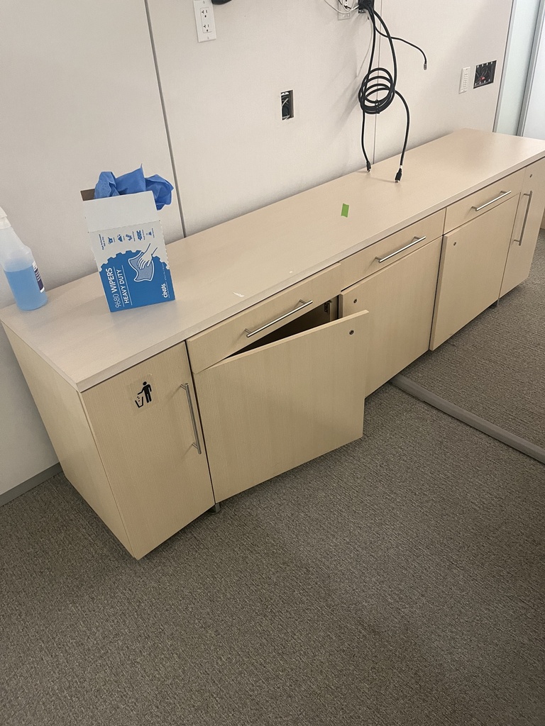 Credenza (5 Doors)