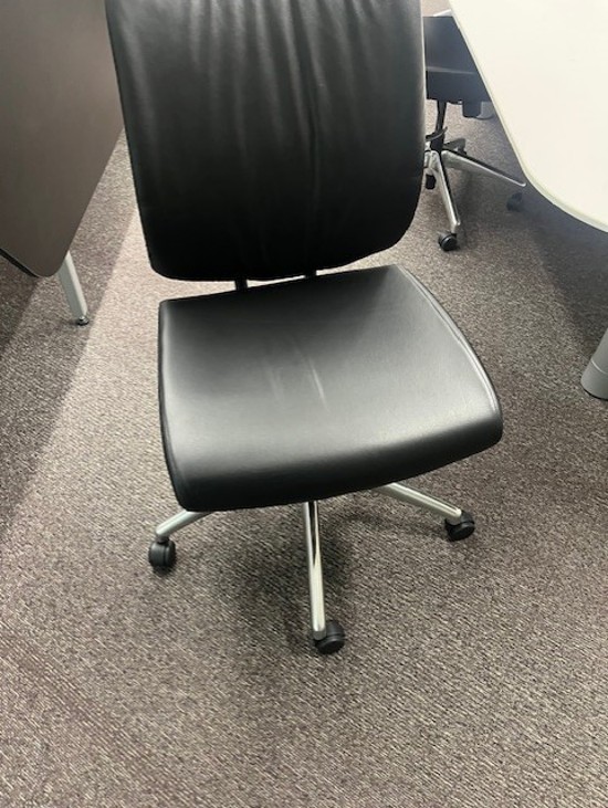 PRESENTATION ROOM CHAIRS