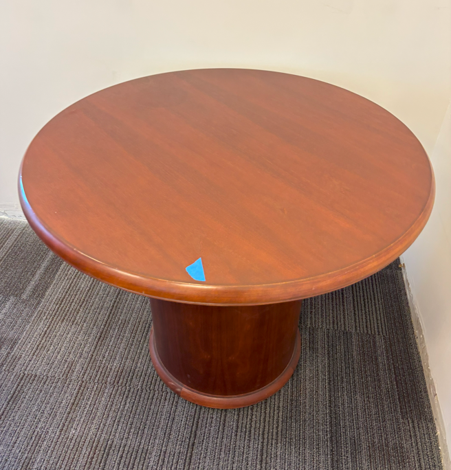 Round Table